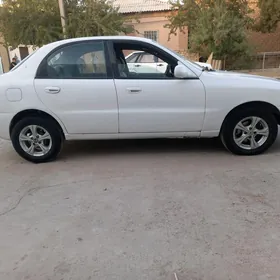 Daewoo Lanos 1999