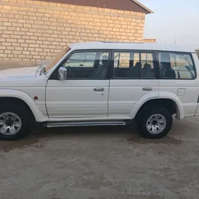Mitsubishi Pajero 1995
