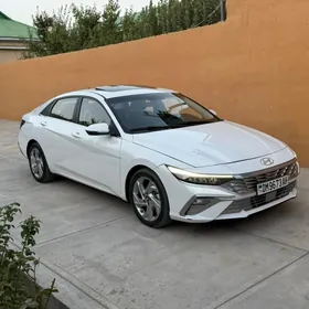 Hyundai Elantra 2024