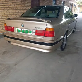 BMW 525 1990