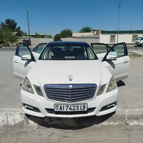 Mercedes-Benz E350 2010