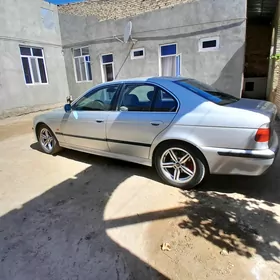 BMW 528 2000