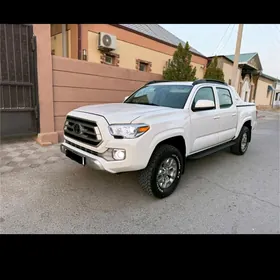 Toyota Tacoma 2023