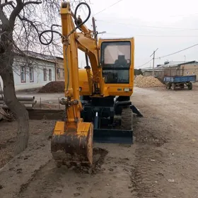 XCMG LW500F 2010