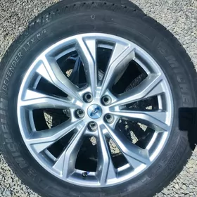 Ford explorer limited diskasy.