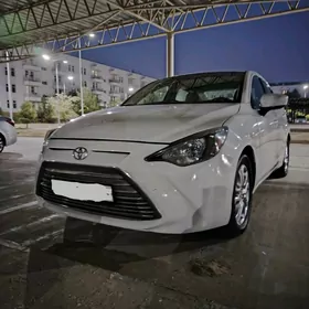 Toyota Yaris iA 2016