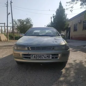 Toyota Carina 1992