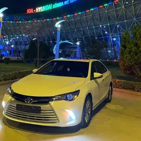 Toyota Camry 2016