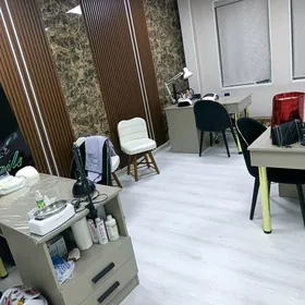 Salon arenda