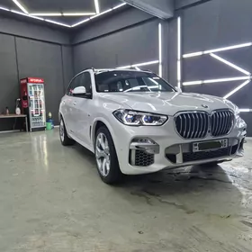 BMW X5 2019