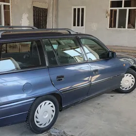 Opel Astra 1992