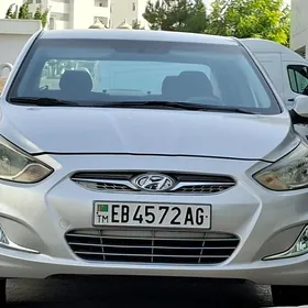 Hyundai Accent 2013