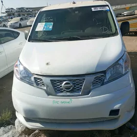 Nissan NV200 2020