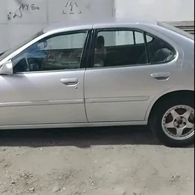 Nissan Altima 2001