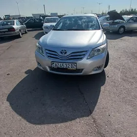 Toyota Camry 2010
