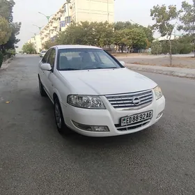 Nissan Sunny 2011