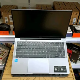 Aspire Lite/RAM 8GB/256 GB SSD