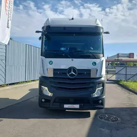 Mercedes-Benz ACTROS 3331 2021