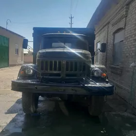 Zil 131 1990