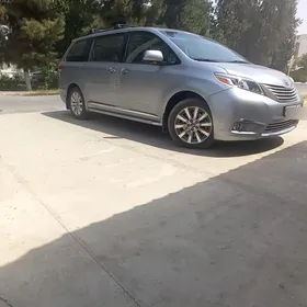 Toyota Sienna 2010