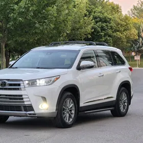 Toyota Highlander 2019