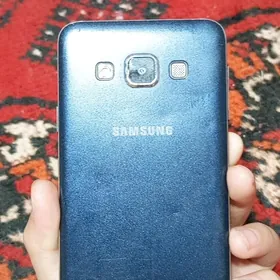 Samsung a3 telefon