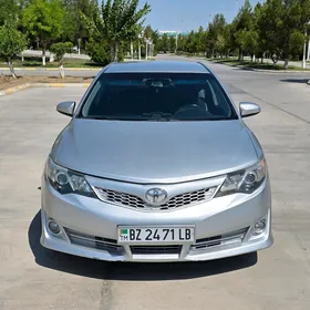 Toyota Camry 2013