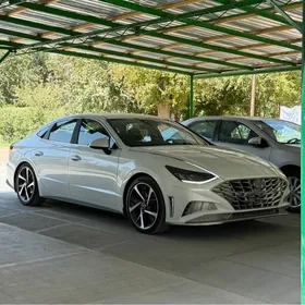 Hyundai Sonata 2021