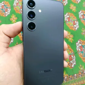 Samsung S24