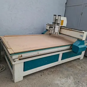 cnc stanok.