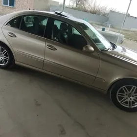 Mercedes-Benz C320 2003