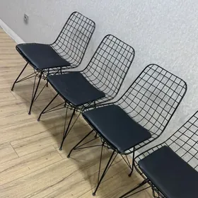 стул
