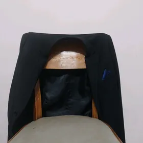 Satlyk okuw egin-esikleri