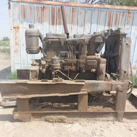 MTZ T-28 2005
