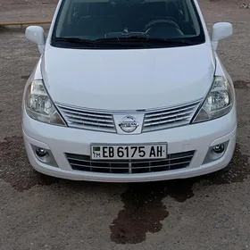 Nissan Versa 2010