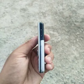 6300