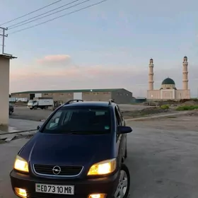 Opel Zafira 1999