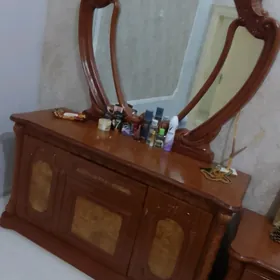 mebel aýnasy