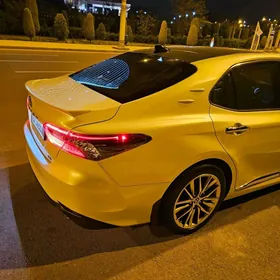 Toyota Camry 2020