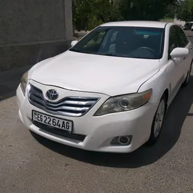 Toyota Camry 2011