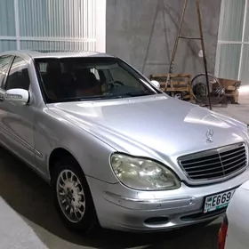 Mercedes-Benz S-Class 2000