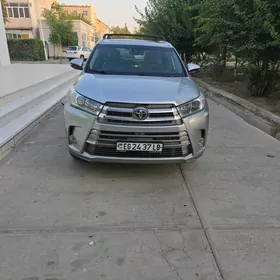 Toyota Highlander 2019
