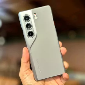 Techno Camon 40 pro kredit