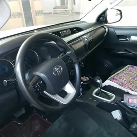 Toyota Hilux 2017