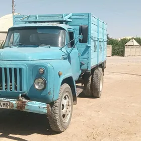 Gaz 52 1987