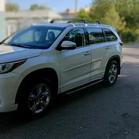 Toyota Highlander 2017