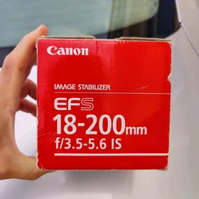 Canon 18-200mm f/3.5-5.6
