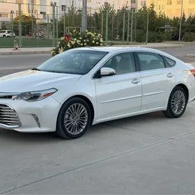 Toyota Avalon 2018