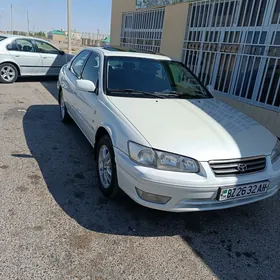 Toyota Camry 2001