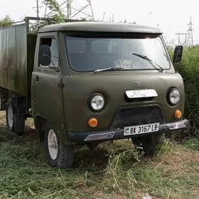 UAZ 452 1984